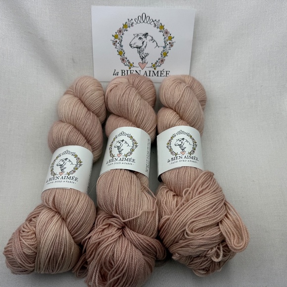 La Bien Aimee Cashmerino "Highgarden" - 3 Skeins - Picture 1 of 6